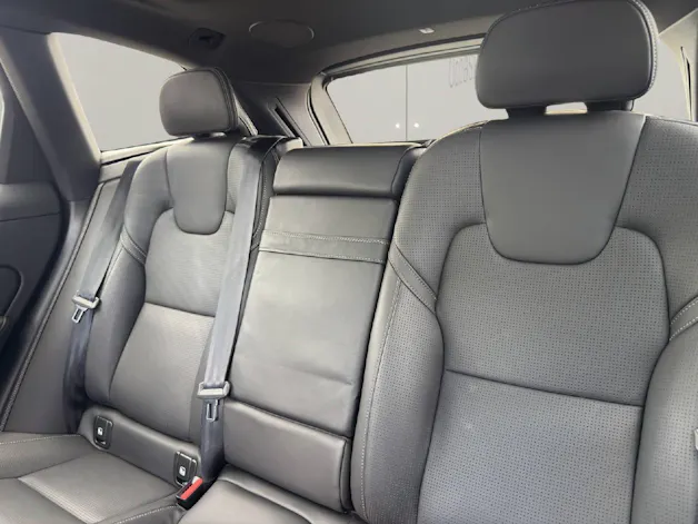 Volvo XC60 B6 B AWD R-Design