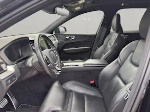 Volvo XC60 B6 B AWD R-Design
