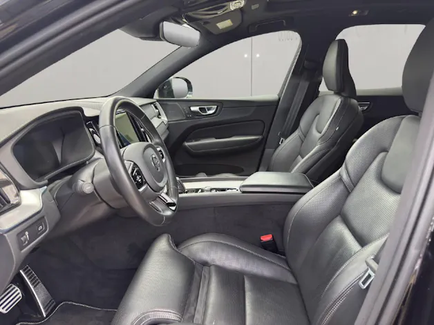 Volvo XC60 B6 B AWD R-Design