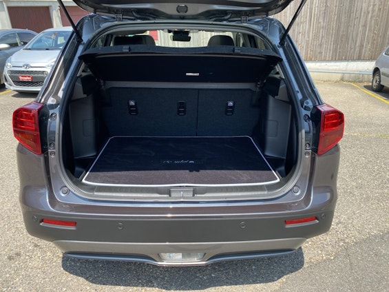 Vehicle image 7 Vehicle image 7