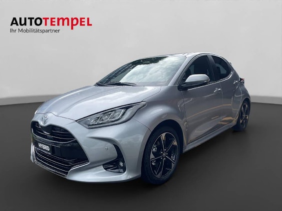 First vehicle image First vehicle image