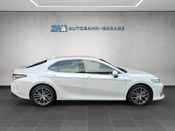 Vehicle image 5 Vehicle image 5