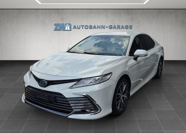 First vehicle image First vehicle image