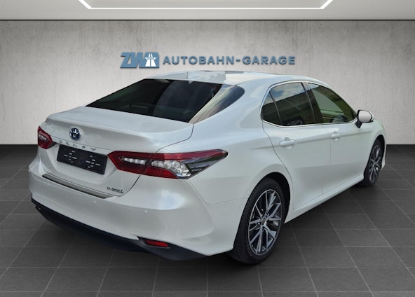 Vehicle image 4 Vehicle image 4