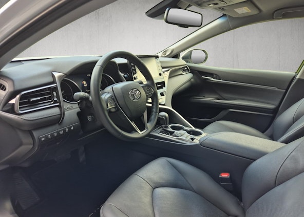 Vehicle image 8 Vehicle image 8