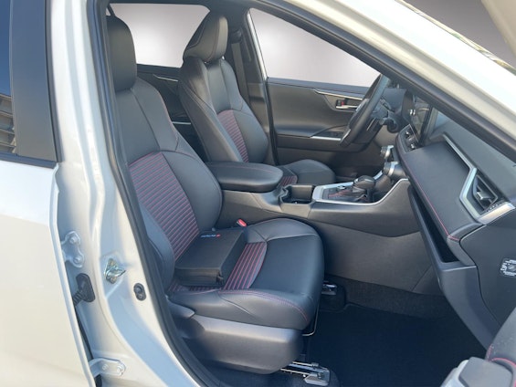 Vehicle image 10 Vehicle image 10