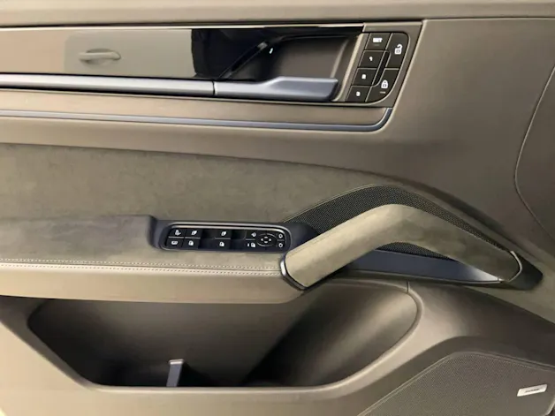 Porsche Cayenne Turbo E-Hybrid Coupé mit GT-Paket