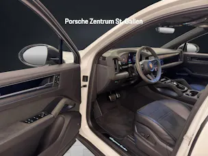 Porsche Cayenne Turbo E-Hybrid Coupé mit GT-Paket