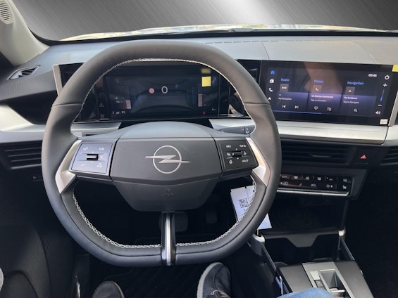 Vehicle image 11 Vehicle image 11