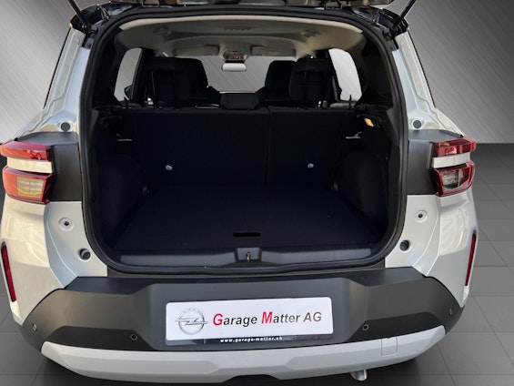 Vehicle image 17 Vehicle image 17