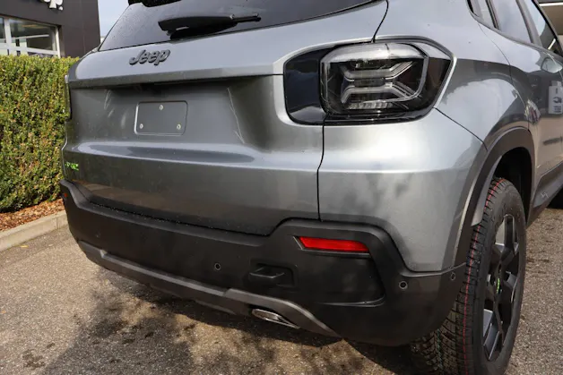 Jeep Avenger 1.2 MHEV Overland 4xe