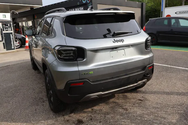 Jeep Avenger 1.2 MHEV Overland 4xe