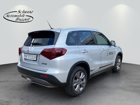 Vehicle image 3 Vehicle image 3