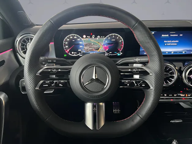 Mercedes-Benz A 250 AMG Line 4m