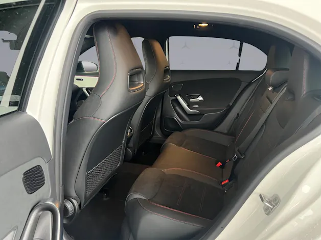 Mercedes-Benz A 250 AMG Line 4m