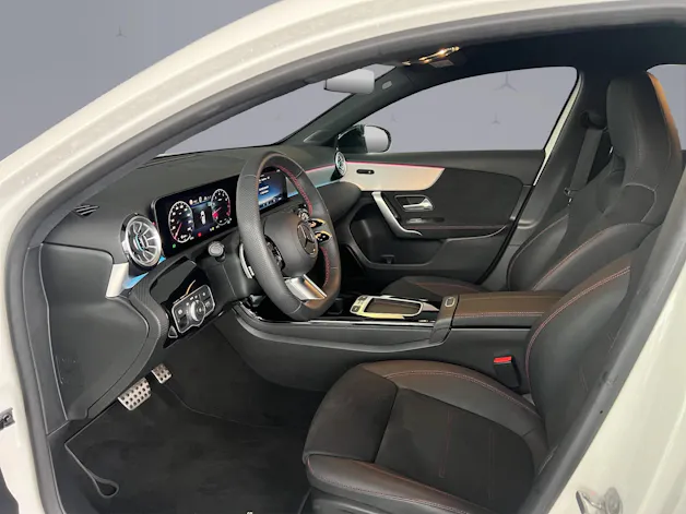 Mercedes-Benz A 250 AMG Line 4m