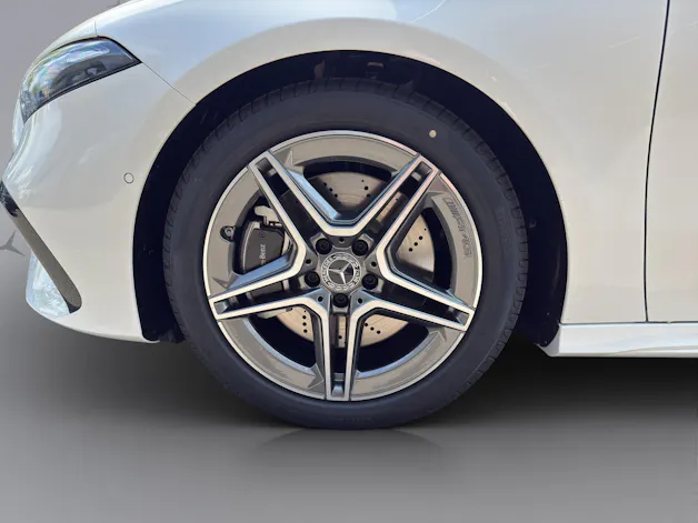 Mercedes-Benz A 250 AMG Line 4m