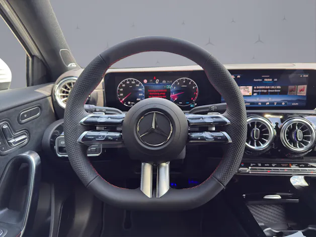 Mercedes-Benz A 250 AMG Line 4m