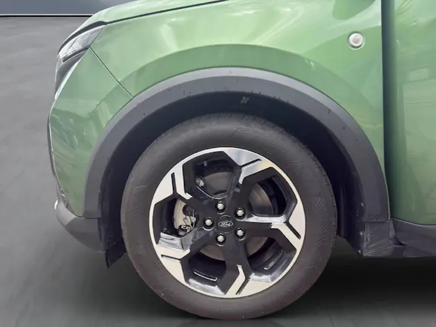 Ford E-Tourneo Courier Active