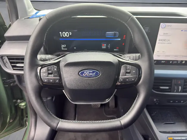 Ford E-Tourneo Courier Active