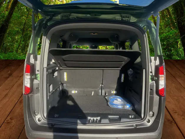 Ford E-Tourneo Courier Active
