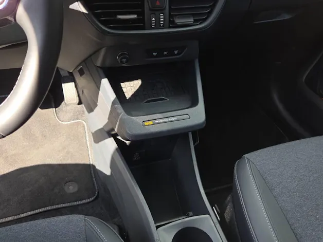 FORD E-Tourneo Courier Active
