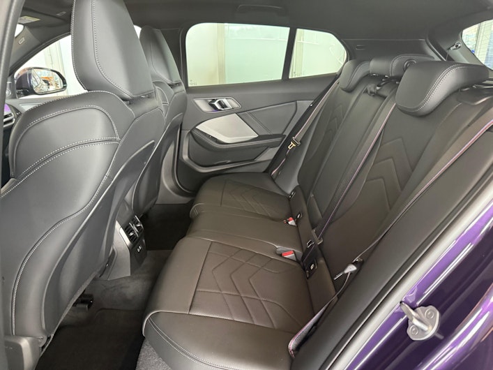 Vehicle image BMW 1 SERIES