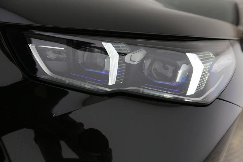 Vehicle image BMW 5 SERIES