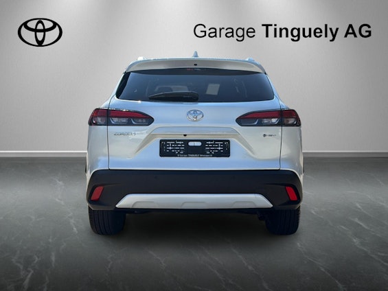 Vehicle image 6