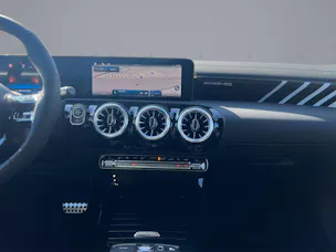 Mercedes-Benz CLA 35 AMG 4matic Shooting Brake