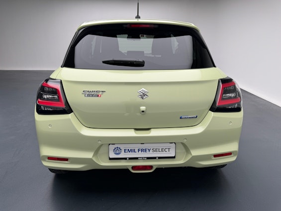 Vehicle image 6