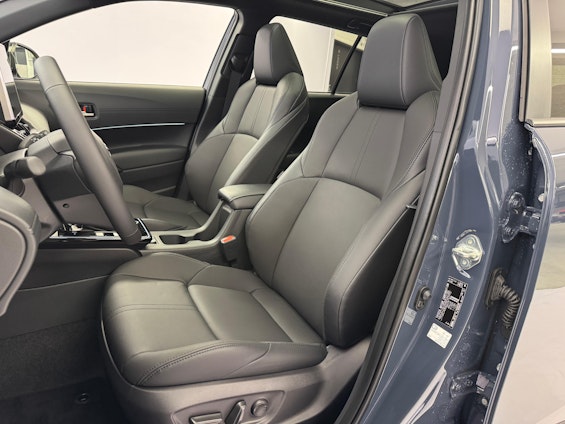 Vehicle image 8 Vehicle image 8