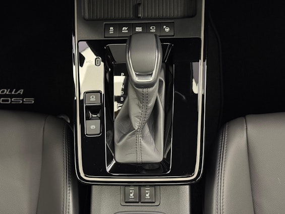 Vehicle image 13 Vehicle image 13