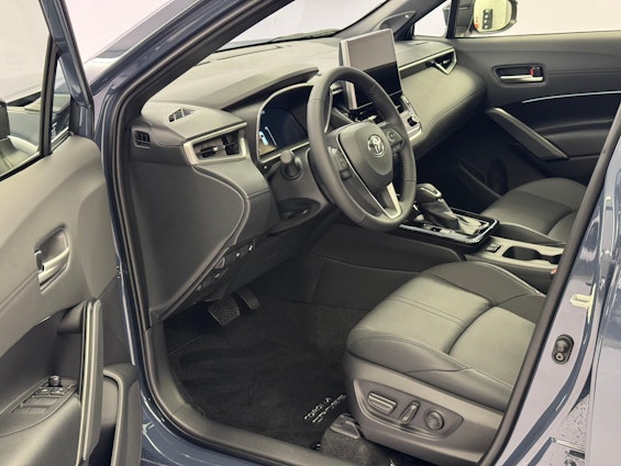 Vehicle image 6 Vehicle image 6