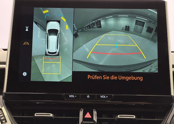 Vehicle image 14 Vehicle image 14