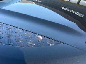 image du véhicule LAND ROVER Defender 130 3.0 D I6 300 X-Dynamic HSE