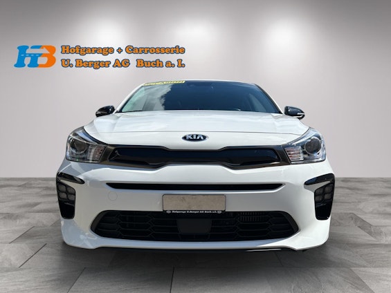 First vehicle image