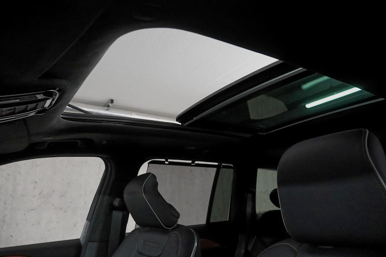 Vehicle image JEEP Grand Cherokee