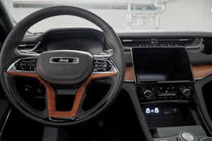 Vehicle image JEEP Grand Cherokee 2.0 Turbo Summit Reserve 4xe