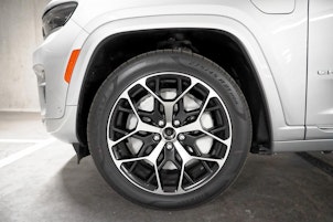 Vehicle image JEEP Grand Cherokee 2.0 Turbo Summit Reserve 4xe