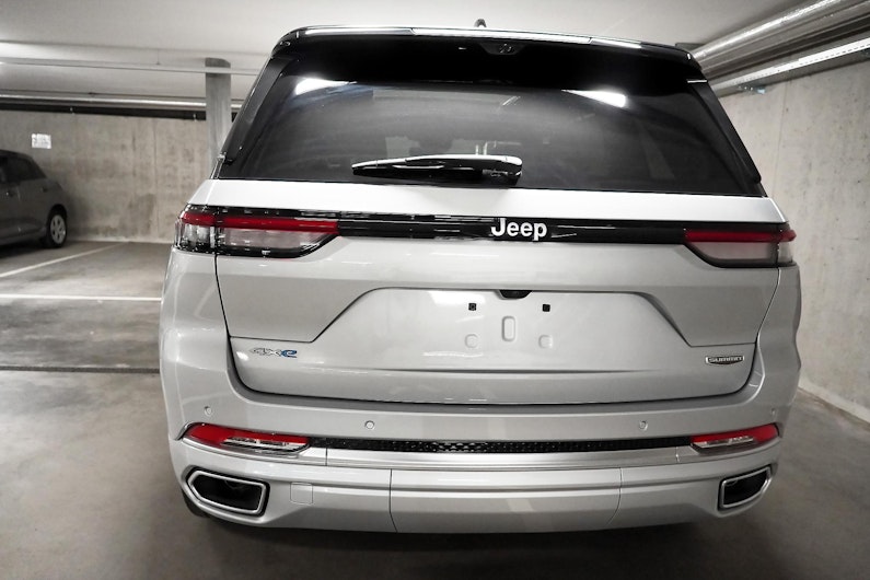 Vehicle image JEEP Grand Cherokee