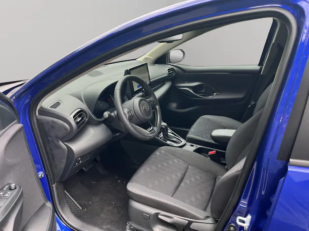 Toyota Yaris 1.5 VVT-i HSD Trend