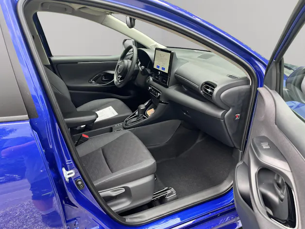 Toyota Yaris 1.5 VVT-i HSD Trend