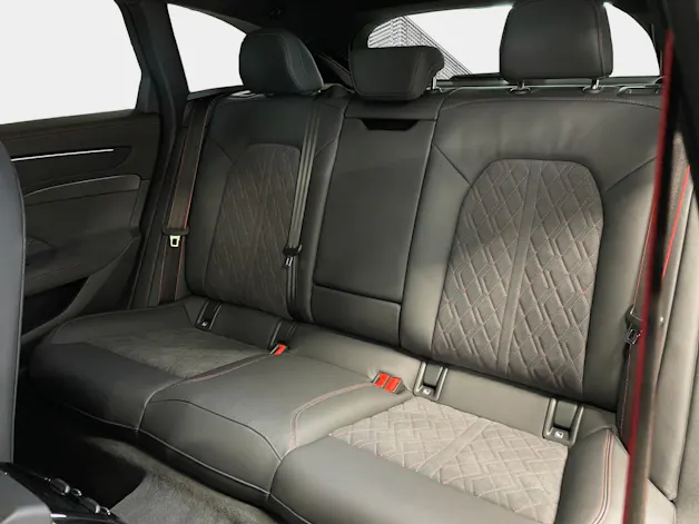 Audi A6 Avant TFSI quattro 270 kW S tronic