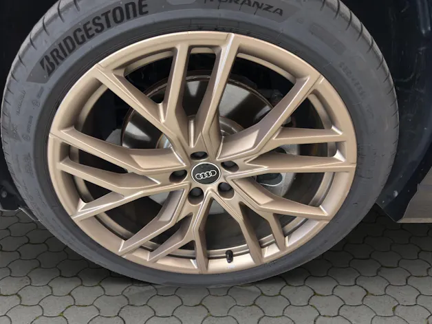 AUDI Q4 e-tron 45 Attraction quattro