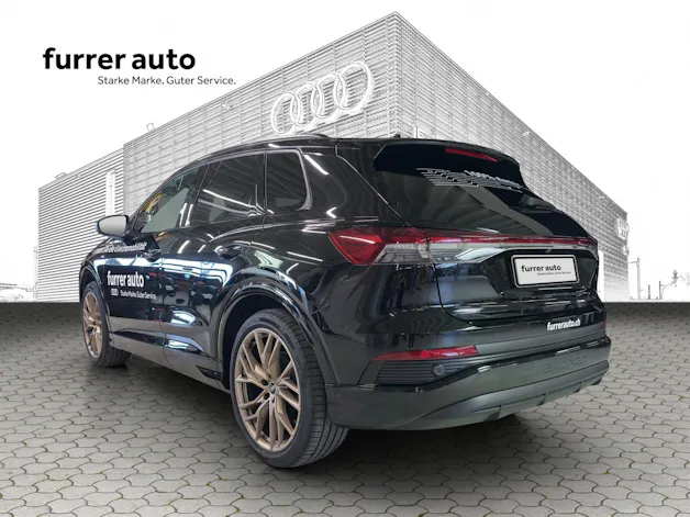 AUDI Q4 e-tron 45 Attraction quattro