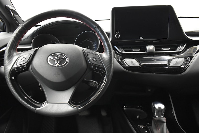 Vehicle image TOYOTA C-HR