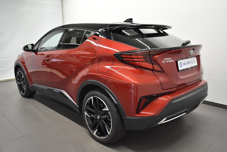 Vehicle image TOYOTA C-HR
