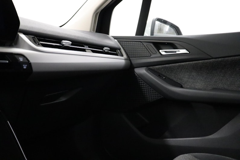 Vehicle image BMW 2 SERIES