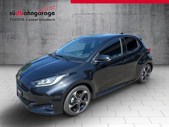 First vehicle image